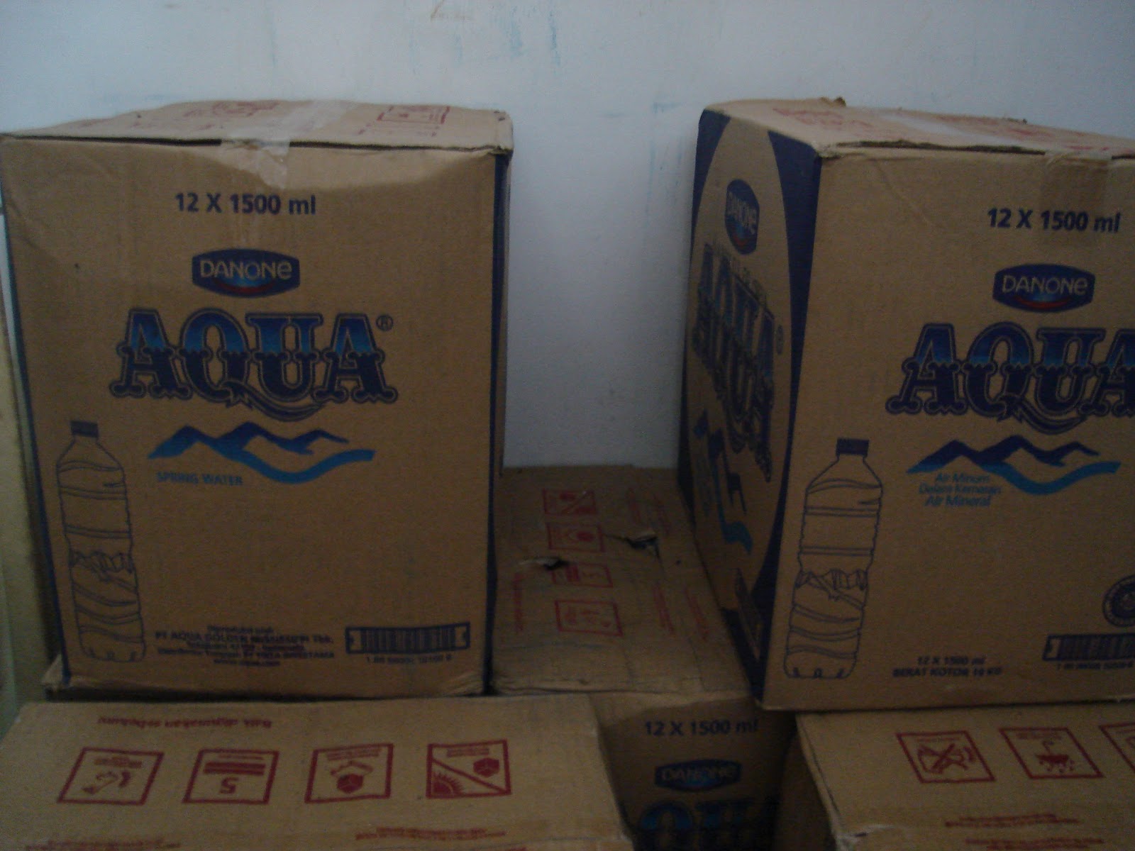 Aqua home service baskoro: Aqua 1500 ml