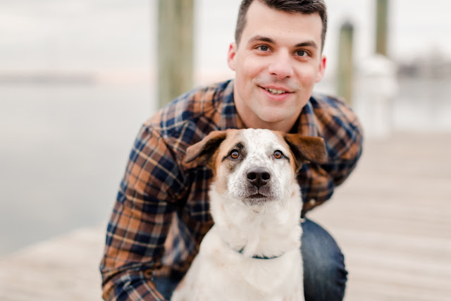 Downtown Annapolis Winter Engagement Session Photos by Maryland Wedding Photographer Heather Ryan Photography