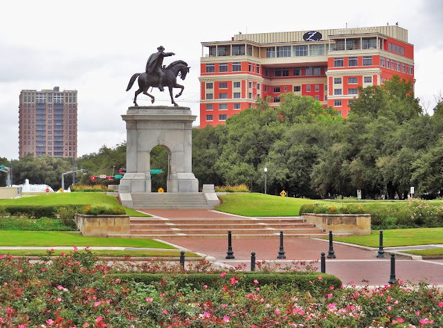 Equestrian Statute of Sam Houston in the Museum District - Hotel Zaza 