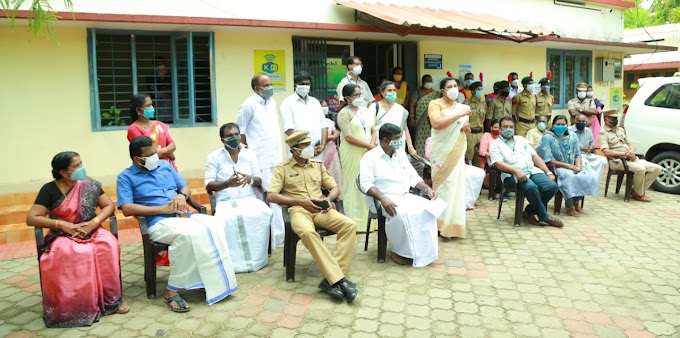 തലയാഴം ഗ്രാമ പഞ്ചായത്ത് കോവിഡ് പ്രതിരോധ പ്രവർത്തനങ്ങളുടെ ഭാഗമായി വിവിധ പരിപാടികൾ സംഘടിപ്പിച്ചു കൊണ്ട് കോവിഡ് പ്രതിരോധ പ്രവർത്തനങ്ങൾ ഊർജ്ജിതമാക്കി