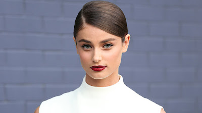 taylor hill picture gallery 