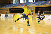 Partido entre el Club Balonmano Barakaldo y el Dominicos