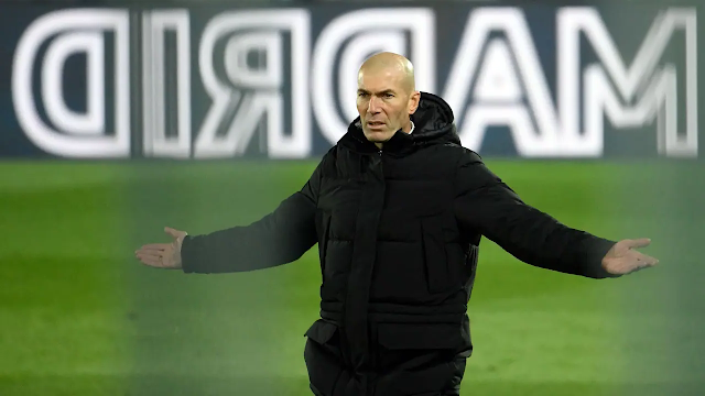 Pintu Terbuka untuk Zinedine Zidane: Manchester United Siap Bersaing Mendapatkan Jasa Legenda