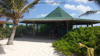 the-restaurant-on-sandy-island