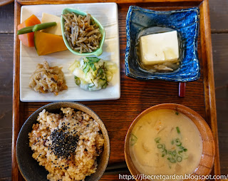 Naoshima vegan restaurant