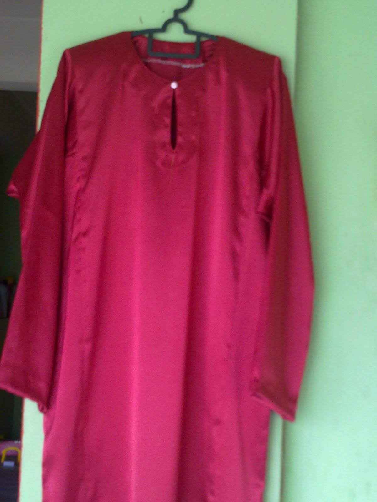 SHA s Inspiration Baju kurung merah  berkain batik