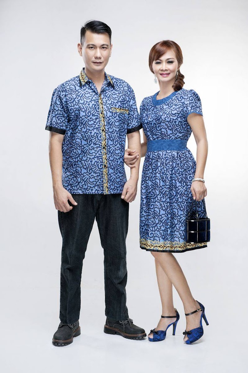 55+ Inspirasi Baru Gambar Baju Couple Masa Kini