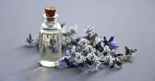 فوائد الزيوت العطرية الصحية