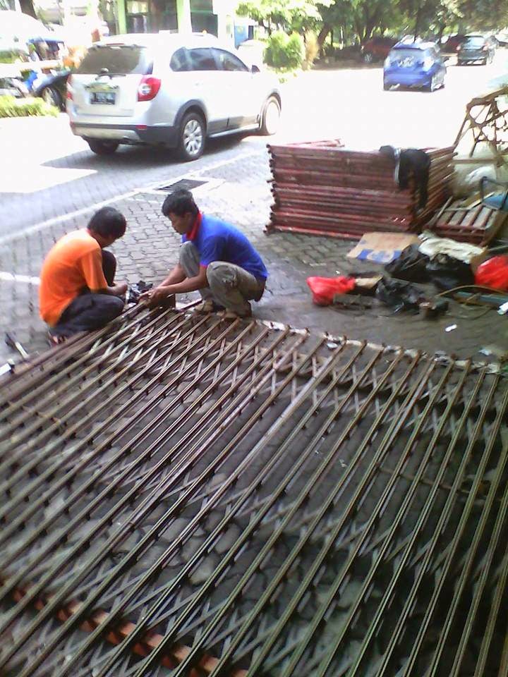 JASA SERVIS BONGKAR PASANG PINTU  FOLDINGGATE HARMONIKA  