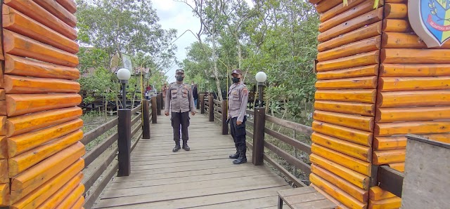 Berikan Rasa Aman Dan Nyaman Bagi Wisatawan, Personil Polsek Lima Puluh Laksanakan Pengamanan