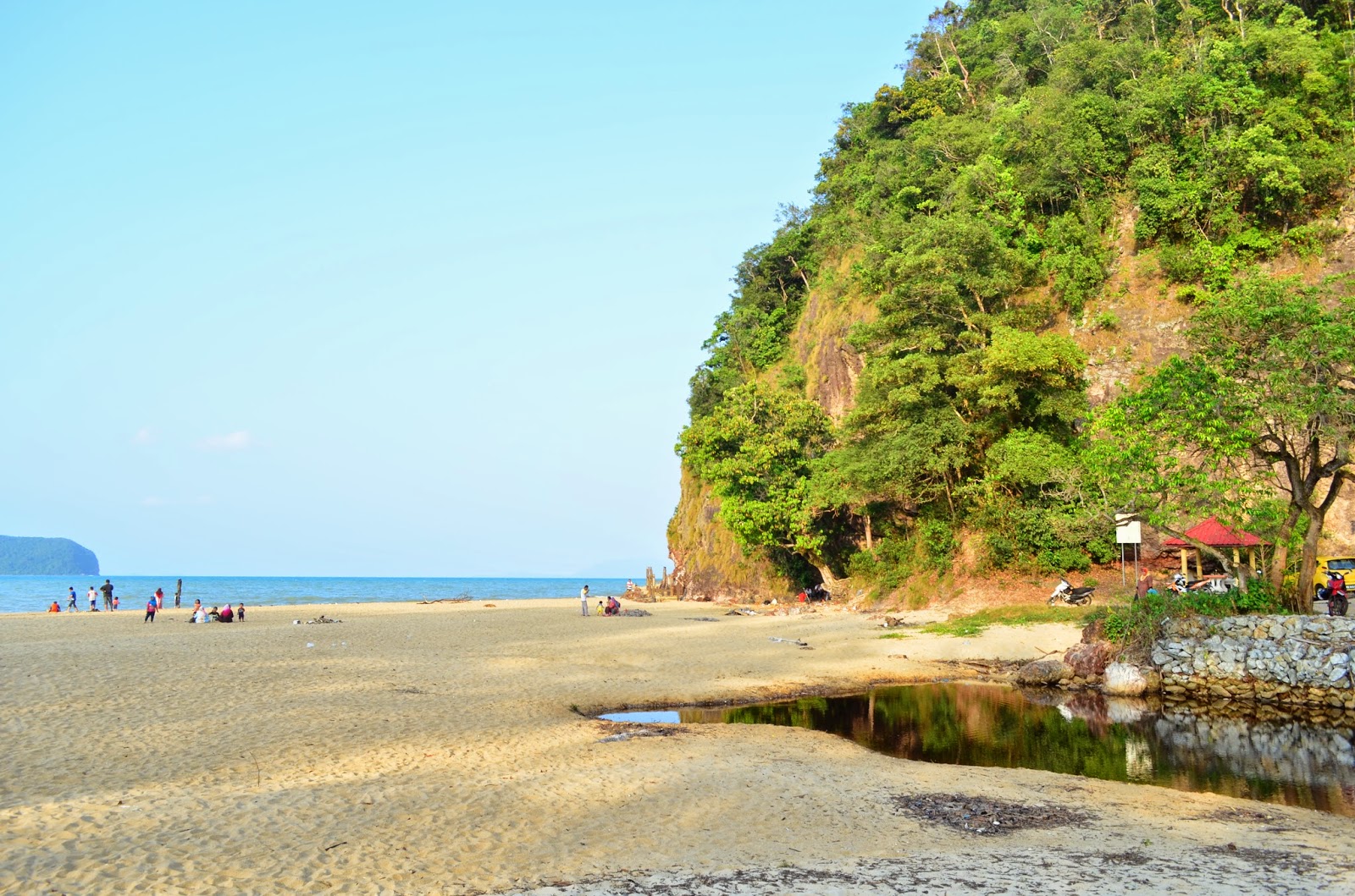 pantai bukit keluang besut