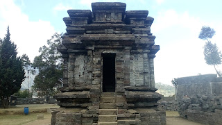 Candi Gatotkaca