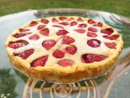 Clafoutis de fresas | Siempre hay hueco para el postre