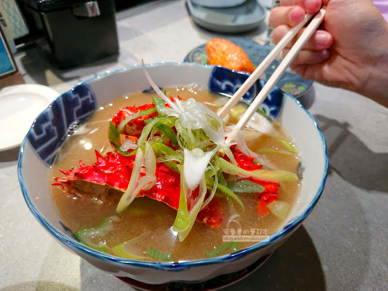 札幌美食|根室花丸迴轉壽司:人氣平價美食,食材新鮮,螃蟹鐵砲湯