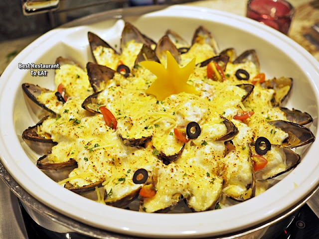 ONE WORLD HOTEL PETALING JAYA - CHRISTMAS Menu - Seafood Au Gratin