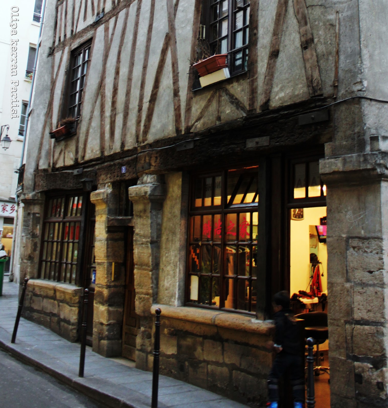 Pariisin vanhin rakennus