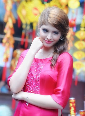 Model Vietnam Super Sexy Dan Super Cantik