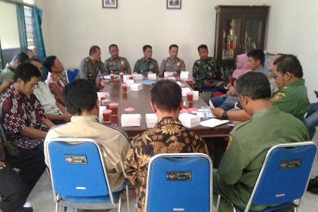 Mediasi Rencana Pengerukan Gunung Cilik