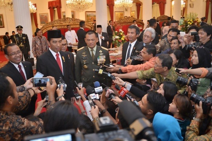 Hasil gambar untuk FOTO TERBARU JOKOWI DAN KAPOLRI TITO BERSAMA PANGLIMA TNI