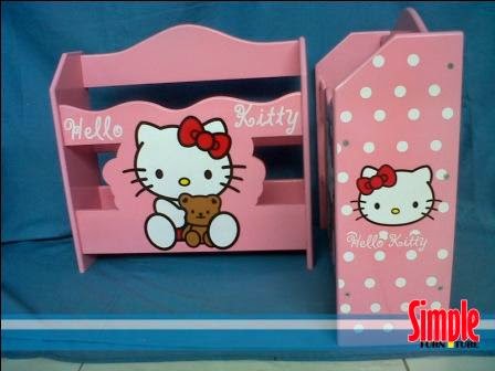 SIMPLE MEJA BELAJAR ANAK Rak  Majalah Hello  Kitty 