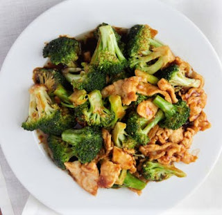 simplest and most popular ways to prepare chicken and broccoli.