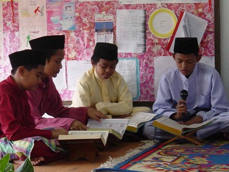 " Robby Worlds Blog": Ayo Mengaji ( Al Qur'an Online )