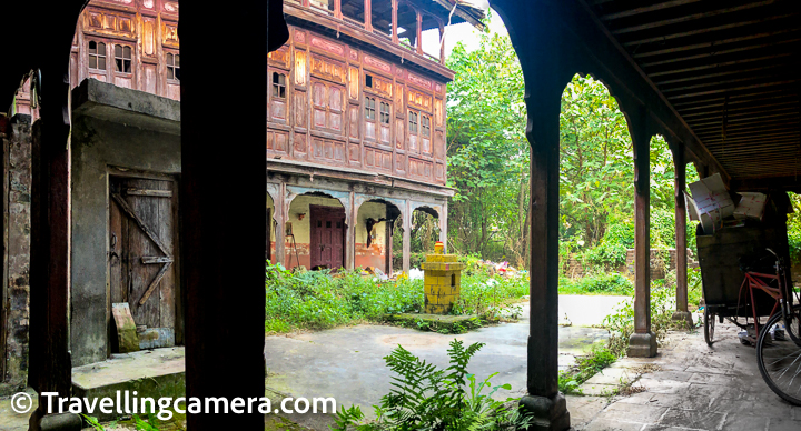 The wooden carved doors are intact and though the paint has come off at various places, you can still get a feel of how bright and opulent the haveli must have been at one point in time. It seems to be a three story structure, with the middle floor having several windows that open into the courtyard and a top floor that has a long arched corridor running across the length of the entire structure. With the windows open, the haveli would have been a well-ventilated home.