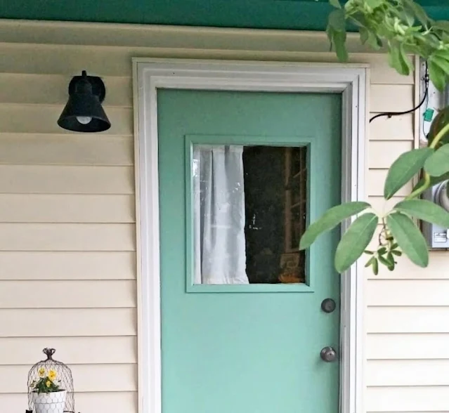 How to Change an Outdoor Light Fixture