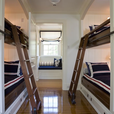 Boys Bedding  Bunk Beds on Adorable  Teak And Holly Floor  Check  Great Bedding  Check  Window