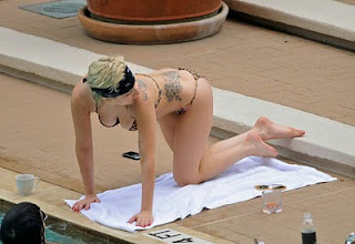 hot lady gaga nude in a pool showing her breast