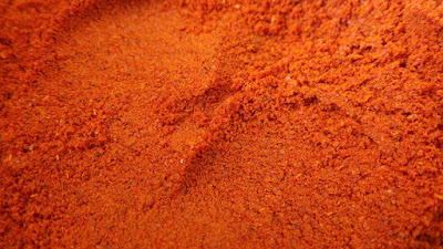 Chili-powder-and-raw-honey-to-reduce-sinusitis