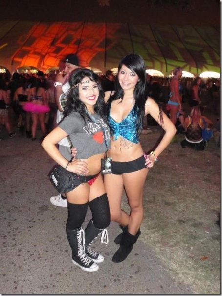 raver-girls-molly-17