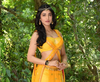 Sruthi Hassan Hot Puli