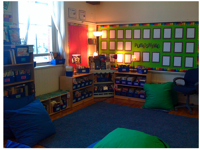 Classroom Walls Tip #3: Simple Color Scheme | Clutter-Free ...