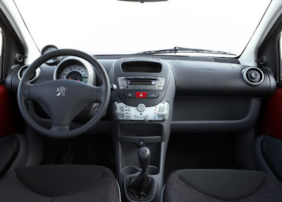 2009 Peugeot 107 interior