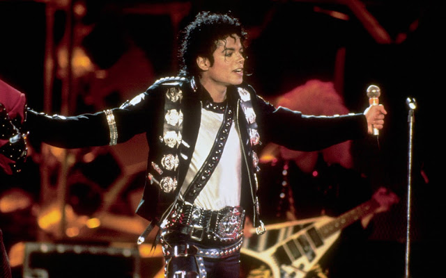 MICHAEL JACKSON THIS IS IT MOONWALK CONCERT