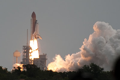 Atlantis Space Shuttle Last Launch By NASA 2011 by cool wallpapers