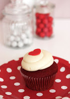 http://www.partyandco.com.au/products/sambellina-7-inch-round-cake-plates-polka-dot-red.html