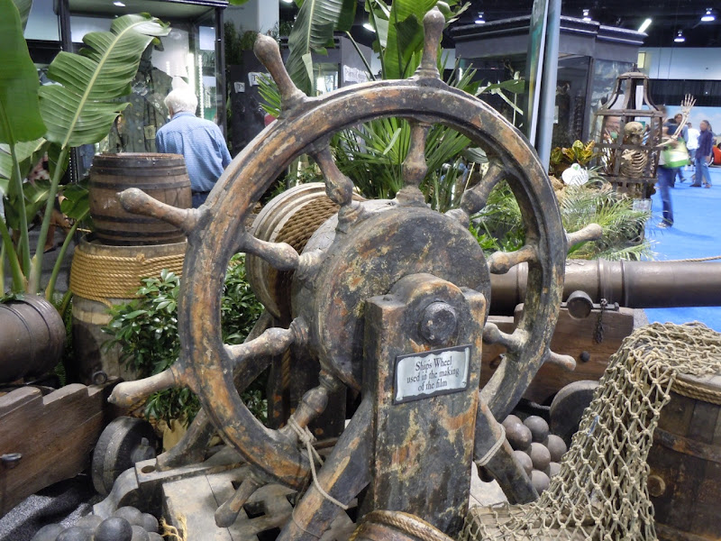 Pirates of the Caribbean ship's wheel prop