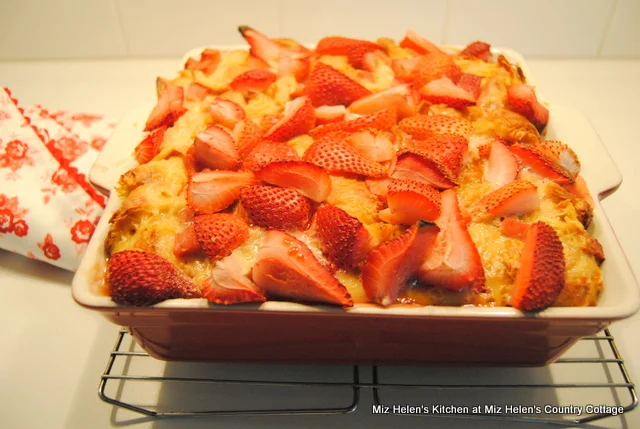 Strawberry Breakfast Bake at Miz Helen's Country Cottage