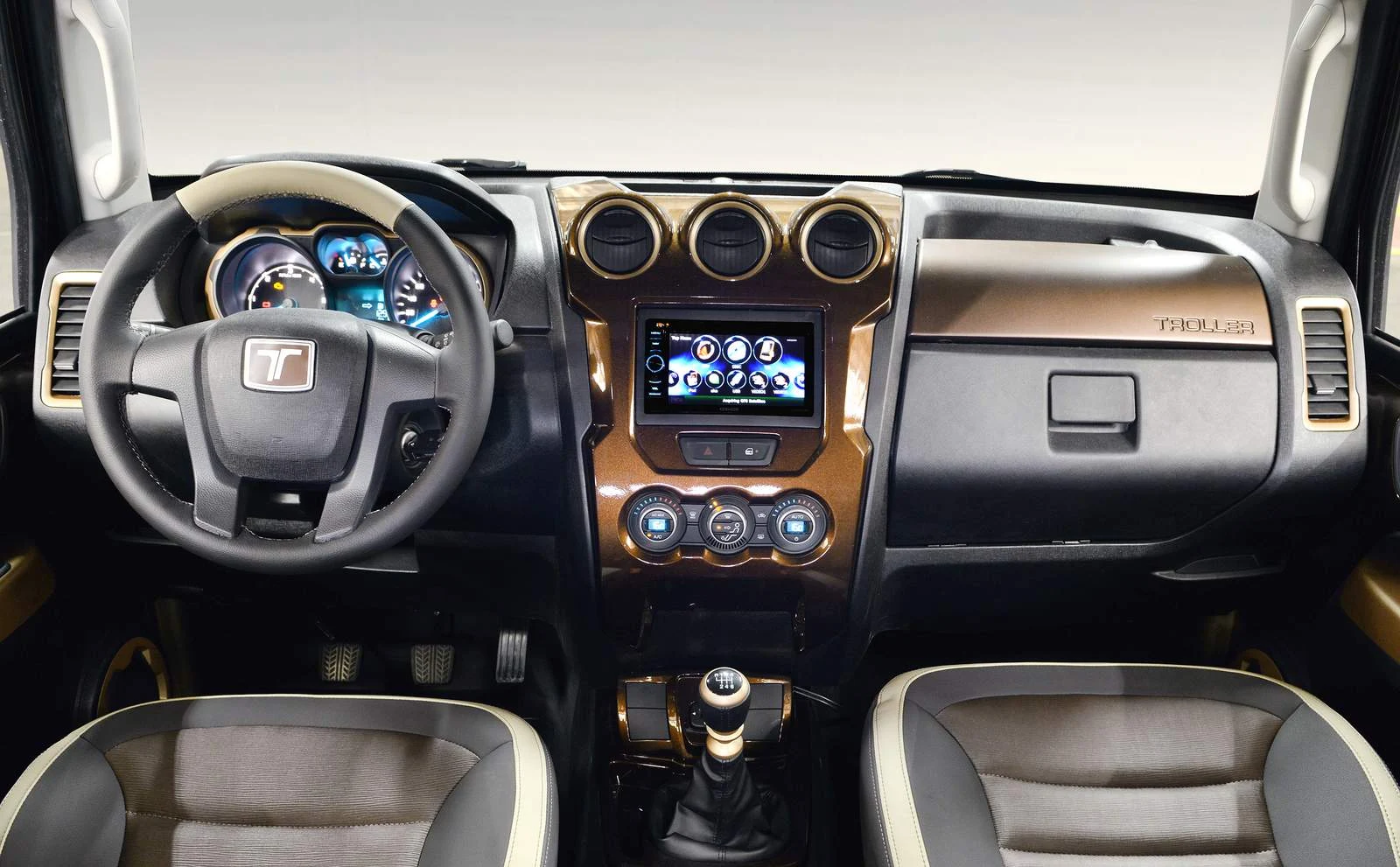 novo Troller T4 2015 - interior - painel