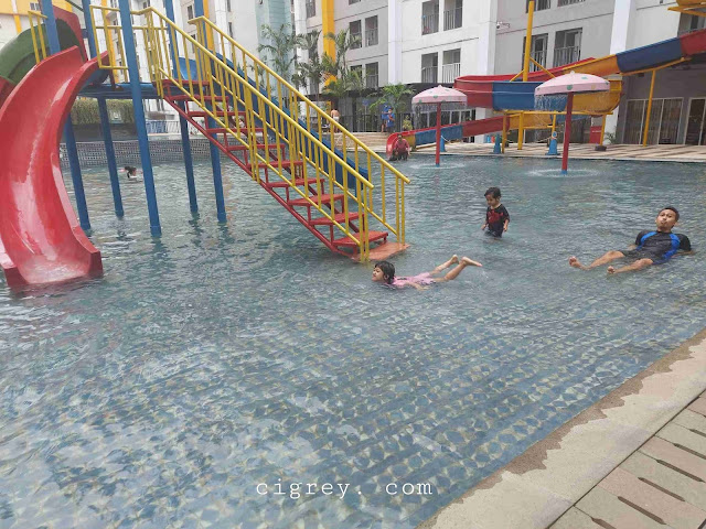 Kolam Renang Anak Di Vega Hotel ARA Tangerang