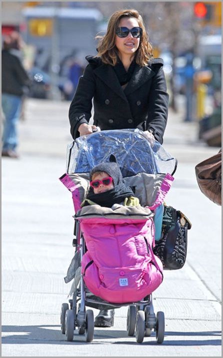 Jessica Alba Jessica Alba Daughter Honor Out 19