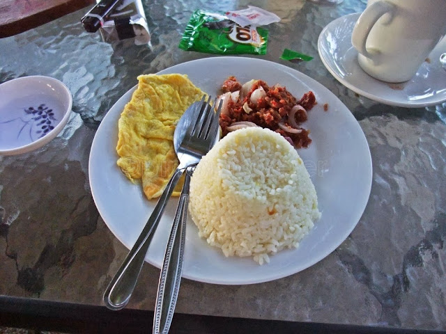 corned-beef silog at Sikatuna Beach Resort in San Jose Occidental Mindoro