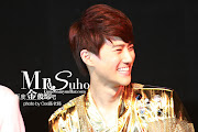 i love the way Suho smile brightly. it looks so shining and makes me melting . (tumblr ixphgxh rrtd ho )