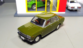 Tomica Limited Vintage LV-138b Datsun Bluebird