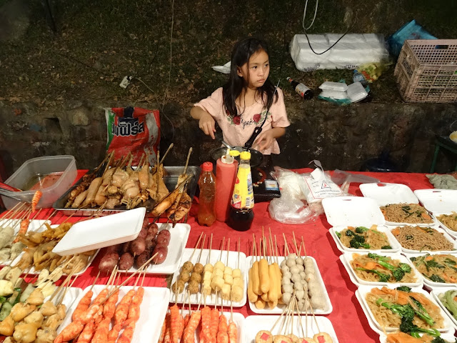 street food luang prabang laos