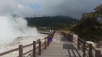 Wisata Kawah Sikidang