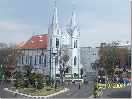 MENGAKU BACKPACKER 10 GEREJA TERINDAH DI INDONESIA MENGAKU BACKPACKER 10 GEREJA TERINDAH DI INDONESIA