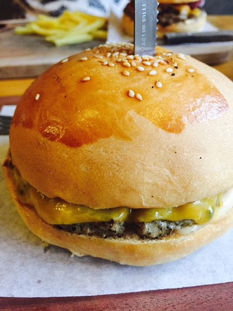 classic-cheese-burger